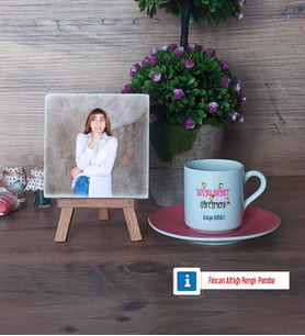 Sosyal Bilgiler Öğretmeni Fotoğraflı Dekoratif Taş, Ahşap Altlıklı Türk Kahvesi Fincanı Hediye (Model 6)