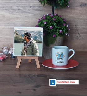 Erkek Sınıf Öğretmenine Hediye Fotoğraflı Dekoratif Taş, Ahşap Altlıklı Türk Kahvesi Fincanı Hediye Öğretmenler Günü Hediyesi (Model 8)