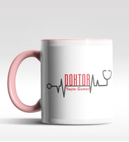 Kişiye Özel Doktor Tasarımlı Siyah Kupa (Beyaz-Pembe)