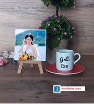 Gelin Fotoğraflı Dekoratif Taş, Ahşap Altlıklı Türk Kahvesi Fincanı Hediye (Model 8)