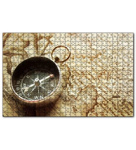 Cakapuzzle Eski Harita ve Üzerinde Pusula Puzzle Yapboz MDF (Ahşap) (500 Parça)