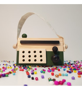 Ahşap Hediyelik Baby Oyuncak Radyo (Koyu Yeşil)