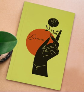 BK Gift Kişiye Özel İsimli Sert Kapaklı Sarı Defter, Arkadaşa Hediye, Yeni İş Hediyesi, Anı Defteri, Doğum Günü Hediyesi (Model 3)