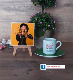 Çocuk Gelişimi Uzmanı Fotoğraflı Dekoratif Taş, Ahşap Altlıklı Türk Kahvesi Fincanı Hediye (Model 9)