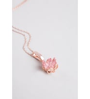 925 ayar Gümüş zincirli Rose Altin kaplamali Lotus Çiçeği kolye ucu (Pembe)