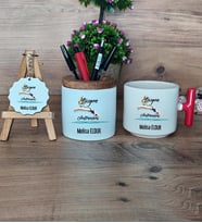 Kadın Yüzme Antrenörü Hediye Sepeti Kupa Bardak T Kulplu, Kalemlik ve Anahtarlık Kadın Yüzme Antrenörüne Hediye (Model 1)