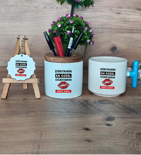 Dünyanın En Güzel Öğretmeni Hediye Sepeti Kupa Bardak T Kulplu, Kalemlik ve Anahtarlık Öğretmenler Günü Hediyesi (Model 3)
