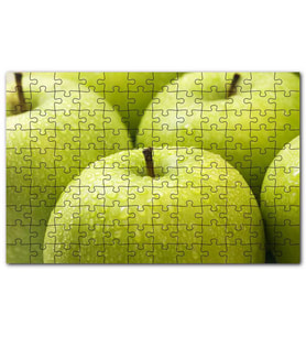 Cakapuzzle Yeşil Elmalar ve Su Damlaları Yakın Çekim Puzzle Yapboz MDF (Ahşap) (500 Parça)