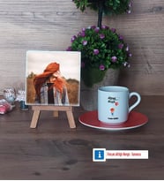 Ütopyalar Güzeldir Fotoğraflı Dekoratif Taş, Ahşap Altlıklı Türk Kahvesi Fincanı Hediye (Model 8)