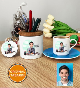 Kişiye Özel Karikatürlü Patron Hediye Seti Türk Kahvesi Fincanı, Kalemlik, Anahtarlık Big Boss Patrona Doğum Günü Hediyesi (Mavi)