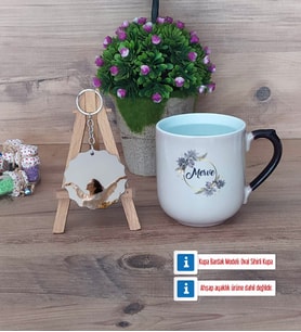 İsme Özel Doğum Günü Hediyesi Kupa Bardak Beyaz ve Fotoğraflı Ahşap Anahtarlık Hediye (Model 10)