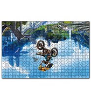 Cakapuzzle Motokrosçular Ters Görünüm Sürreal İllüstrasyon  Puzzle Yapboz MDF (Ahşap) (500 Parça)