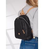 Just Polo Kadın Ayarlanabilir Askılı Çok Bölmeli Sırt Çantası MDS4040 (Siyah Taba)