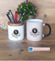 Baş Harf ve İsim Soyisim Kalemlik, Kupa Bardak T Kişiye Özel Hediye (Model 3)