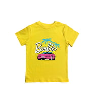Barbie baskılı pamuklu penye kumaş yazlık çocuk tişört (Sarı)