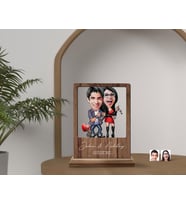 BK Gift Kişiye Özel Sevgililer Karikatürlü Ahşap Standlı Biblo, Sevgililer Günü Hediyesi, Doğum Günü Hediyesi, Yıl Dönümü Hediyesi (Model 2)