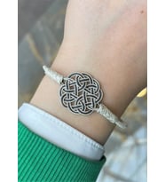Kazzaze Aşk Düğümü Kadın Gümüş Kazaziye Bileklik : Beyaz-Siyah - 20 cm : Beyaz-Siyah - 19 cm : Siyah - Beyaz - 20 cm : Beyaz-Siyah - 21 cm (Beyaz-Siyah)