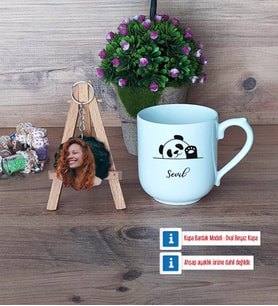 Sevimli Panda Kupa Bardak Beyaz ve Fotoğraflı Ahşap Anahtarlık Hediye (Model 5)