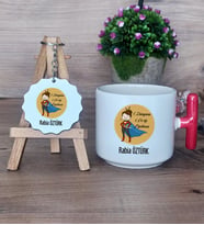 Kadın Öğretmene Hediye Hediye Seti Kupa Bardak T Kulplu ve Anahtarlık Öğretmenler Günü Hediyesi (Model 1)