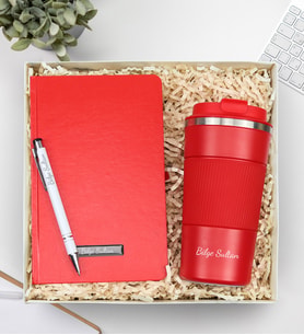 Kişiye Özel Kırmızı 500 Ml Çelik Termos & Kırmızı Defter & Gümüş Renk Detaylı Kırmızı Tükenmez Kalem Hediye Seti (Model 2)