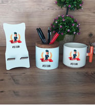 Kadın Polis Hediye Sepeti Kupa Bardak T Kulplu, Kalemlik ve Ahşap Telefon Standı Polisler Günü Kadın Polise Hediye (Model 7)