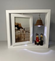 Kişiye Özel Fotoğraflı El Yapımı Ahşap Dönen Fotoğraf Çerçevesi Lambalı Doğum Günü Hediyesi (Beyaz)