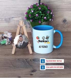 Bankacı Kupa Bardak Beyaz ve Fotoğraflı Ahşap Anahtarlık Hediye (Model 4)