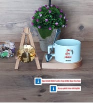 Yazı İşleri Müdürü Kupa Bardak Beyaz ve Fotoğraflı Ahşap Anahtarlık Hediye (Model 8)