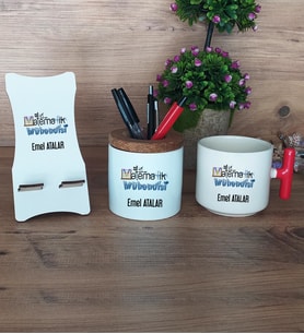 Matematik Mühendisi Hediye Sepeti Kupa Bardak T Kulplu, Kalemlik ve Ahşap Telefon Standı Mühendisler Günü Hediyesi (Model 1)