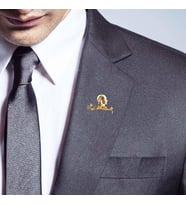 Atatürk İmzalı ve Büstlü Şık Kutulu Yaka Rozeti  HD968 (Gold)