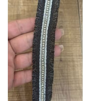 EN 3 CM ZİRKON TAŞLI PÜSKÜLLÜ ŞERİT DİKİŞ GİYİM AKSESUARI (1 METRE ) (Siyah)