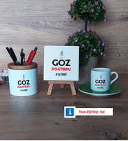 Göz Doktoru Hediye Seti Dekoratif Taş, Kalemlik, Ahşap Altlıklı Türk Kahvesi Fincanı Hediye (Model 9)