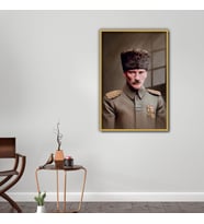 Metal Çerçeveli Cam Tablo Subay Üniformalı Atatürk Portresi (Gold)
