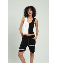 Sifu Tekstil İki Renkli Kadın Spor Askılı V Yaka Yığma Desen Triko Atlet Crop Top Bluz SFYZ1004 (Siyah - Beyaz)