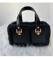 kare derili  el emeği peluş kadın  el çantası (Siyah)