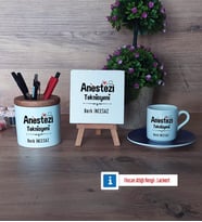 Anestezi Teknisyeni Hediye Seti Dekoratif Taş, Kalemlik, Ahşap Altlıklı Türk Kahvesi Fincanı Hediye (Model 4)