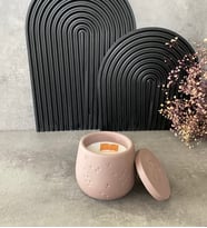 El Yapımı Dekoratif  Yıldız Desenli Kapaklı Kapta Kokulu Mum (Vizon)