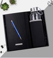 Kişiye Özel Gümüş Renk Detaylı Tükenmez Kalem & Siyah Defter & Siyah Özel Kılıflı 500Ml Su Matarası Hediye Seti (Model 2)