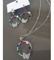 KELEBEKLİ RENKLİ TAŞLI KOLYE KÜPE SETİ YUVARLAK MODEL (Gümüş)