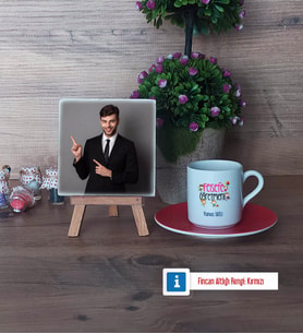 Felsefe Öğretmeni Fotoğraflı Dekoratif Taş, Ahşap Altlıklı Türk Kahvesi Fincanı Hediye (Model 3)