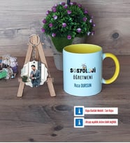 Sosyoloji Öğretmeni Kupa Bardak Beyaz ve Fotoğraflı Ahşap Anahtarlık Hediye Öğretmenler Günü Hediyesi (Model 7)