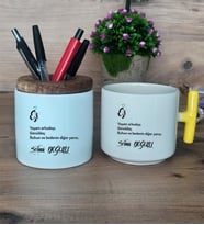 İsme Özel Eş Tasarımı Hediye Sepeti Kupa Bardak T Kulplu, Kalemlik Hediyeleri Eşe Yıldönümü Doğum Günü Hediyesi (Model 5)