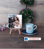 Drama Öğretmeni Fotoğraflı Dekoratif Taş, Ahşap Altlıklı Türk Kahvesi Fincanı Hediye Öğretmenler Günü Hediyesi (Model 4)