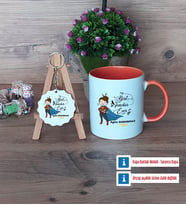 Kadın Öğretmene Hediye Kupa Bardak Kırmızı ve Ahşap Anahtarlık Hediye (Model 12)