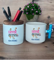 Edebiyat Öğretmeni  Hediye Sepeti Kupa Bardak T Kulplu, Kalemlik Hediyeleri Öğretmenler Günü Hediyesi (Model 3)