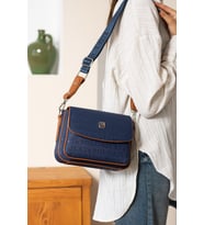 Just Polo Yeni Sezon Kolon Askılı 4 Bölmeli Kadın Omuz Çantası 21x16cm PBU2174 (Lacivert - Taba)