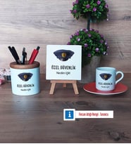 Özel Güvenlik Görevlisi Hediye Seti Dekoratif Taş, Kalemlik, Ahşap Altlıklı Türk Kahvesi Fincanı Hediye (Model 8)