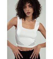 Sifu Tekstil Kadın Kare Yaka Askılı Yanları Çizgili Spor Triko Crop Top Badi SFYZ1006 (Beyaz)