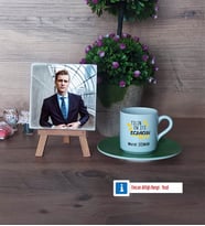 En İyi Eczacı Fotoğraflı Dekoratif Taş, Ahşap Altlıklı Türk Kahvesi Fincanı Hediye (Model 9)