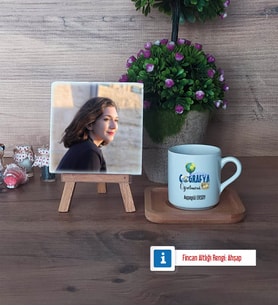 Coğrafya Öğretmeni Fotoğraflı Dekoratif Taş, Ahşap Altlıklı Türk Kahvesi Fincanı Hediye Öğretmenler Günü Hediyesi (Model 1)
